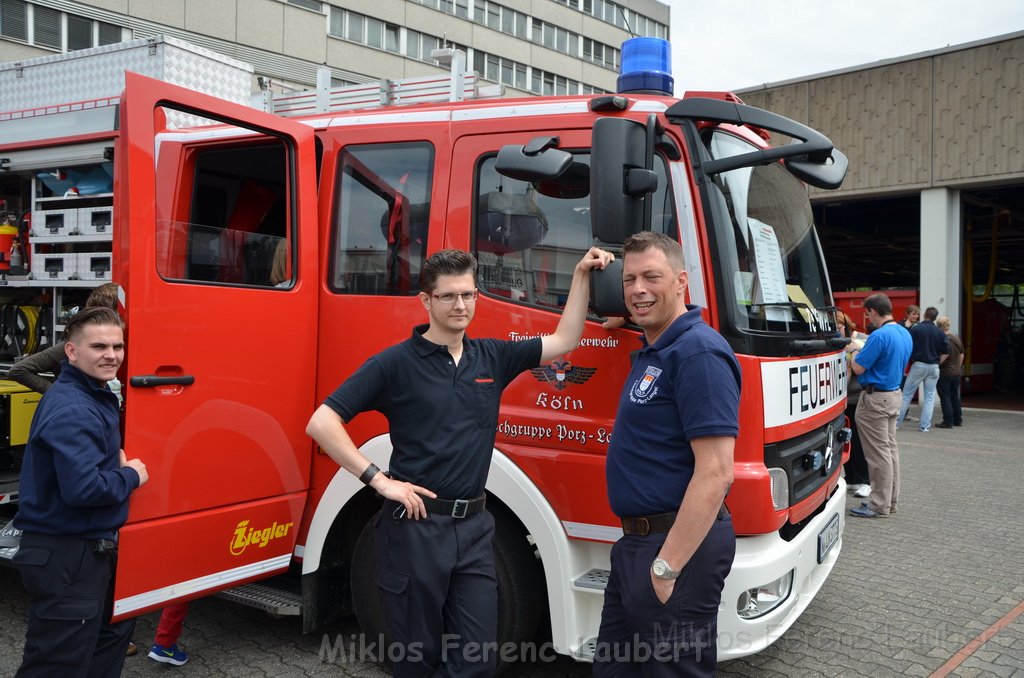 Tag der Offenen Tuer BF Koeln Weidenpesch Scheibenstr P702.JPG